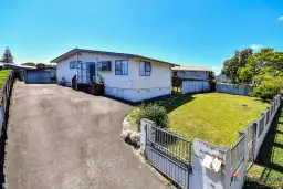 27 Kivell Close, Mangere East