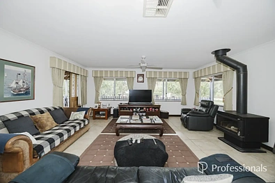 64 Seaflower Way, Gabbadah, WA 6041, 4房, 2浴, House