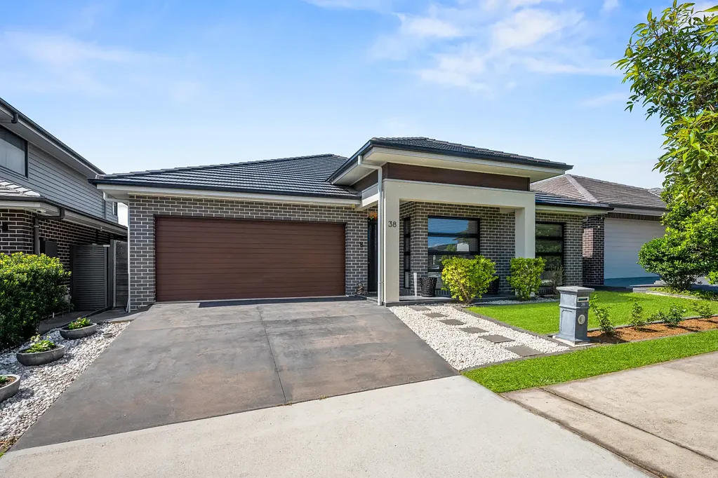 38 Steward Drive, Oran Park, NSW 2570