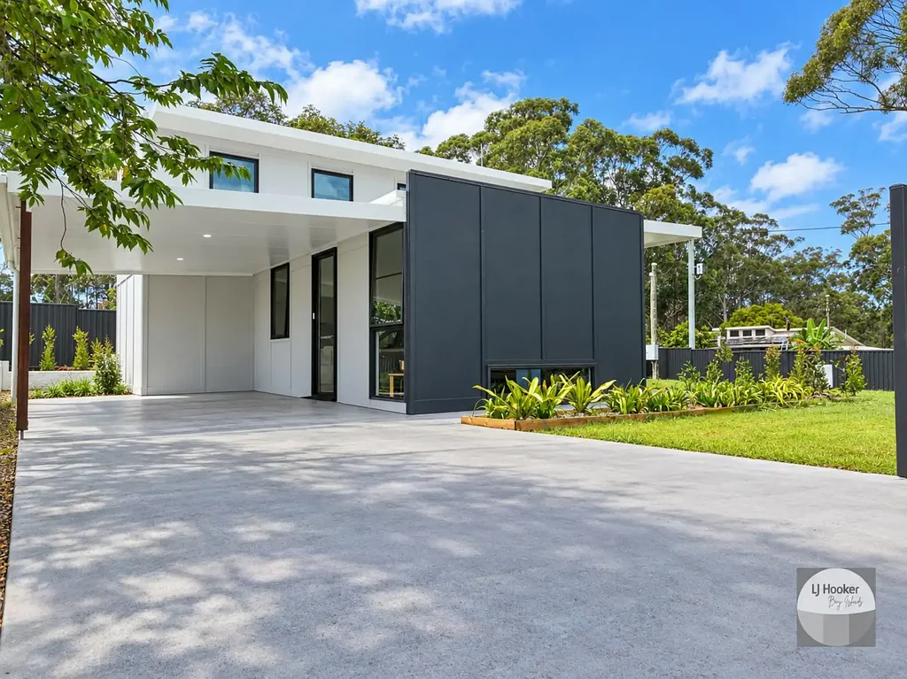 Russell Island 3Zimmer Spacious, Stylish and Filled with Natural Light