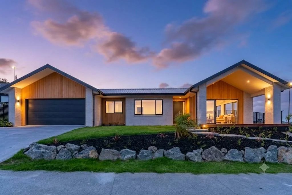 Stanmore Bay 4 Slaapkamer Luxury, Effortless Living, Brand New & Views