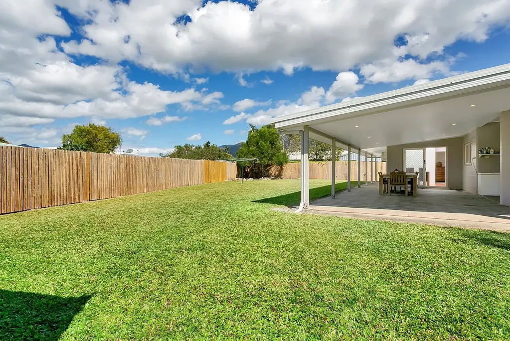 THREE BEDROOM FAMILY HOME ON MASSIVE BLOCK