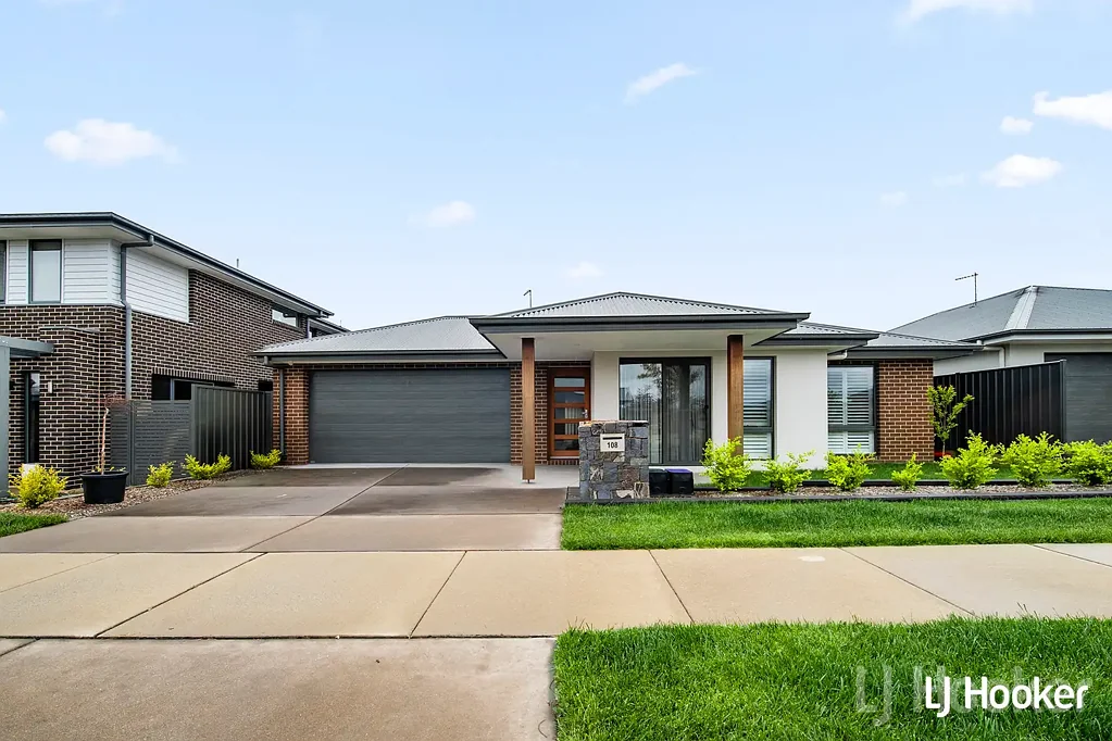 Stylish & Spacious Four Bedroom Family Home