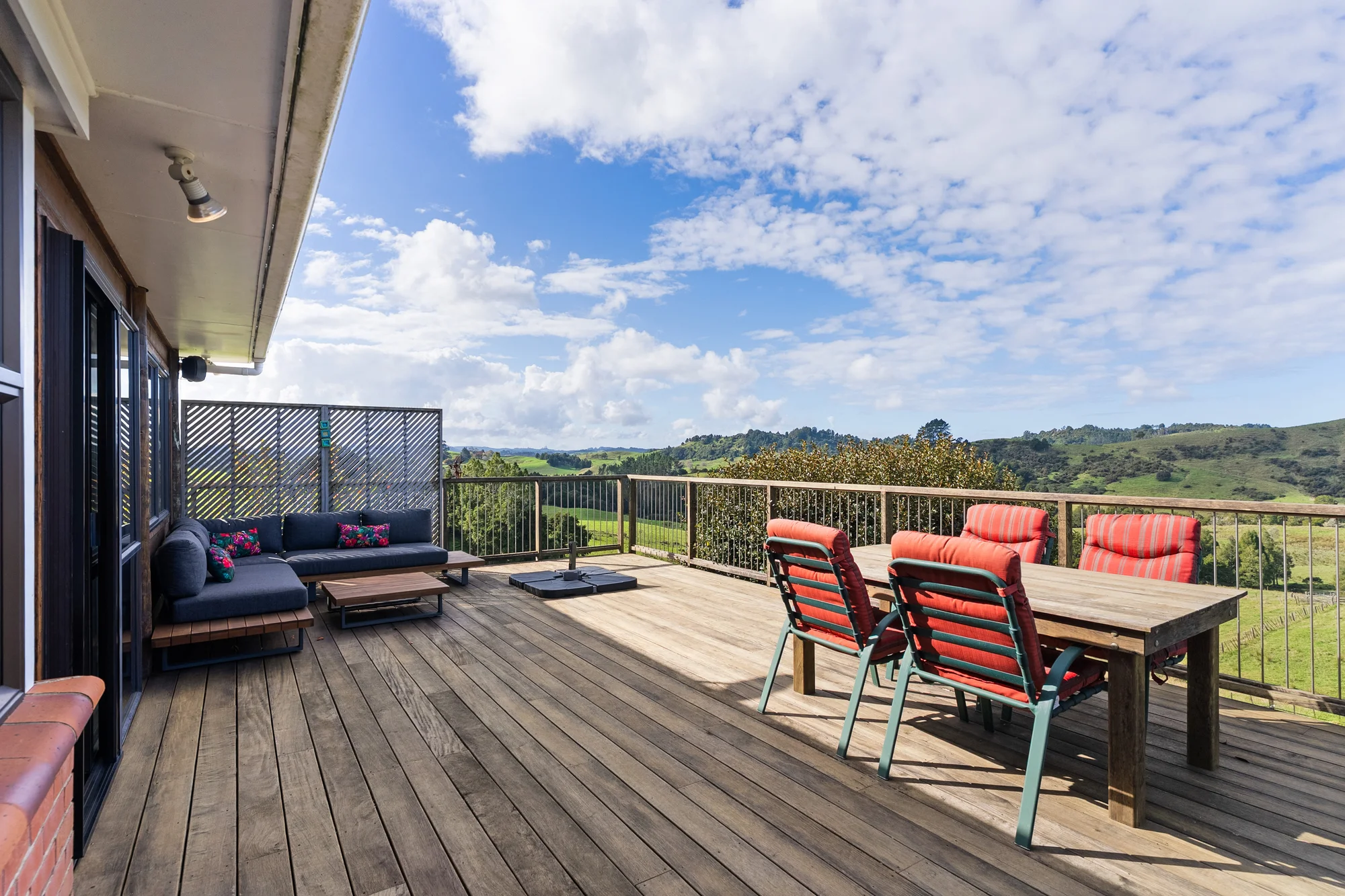 Kaukapakapa 6 Slaapkamer Your Opportunity in the Country - Home & Income