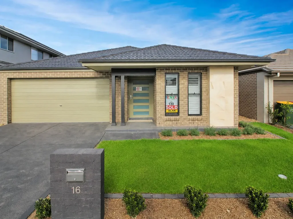 Spacious, Contemporary & Move-In Ready