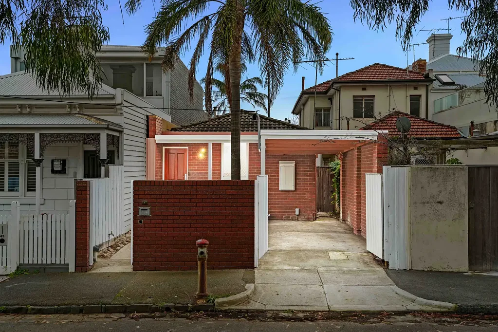St Kilda 3Kwarto Classic Comfort Meets an Unbeatable St Kilda Lifestyle