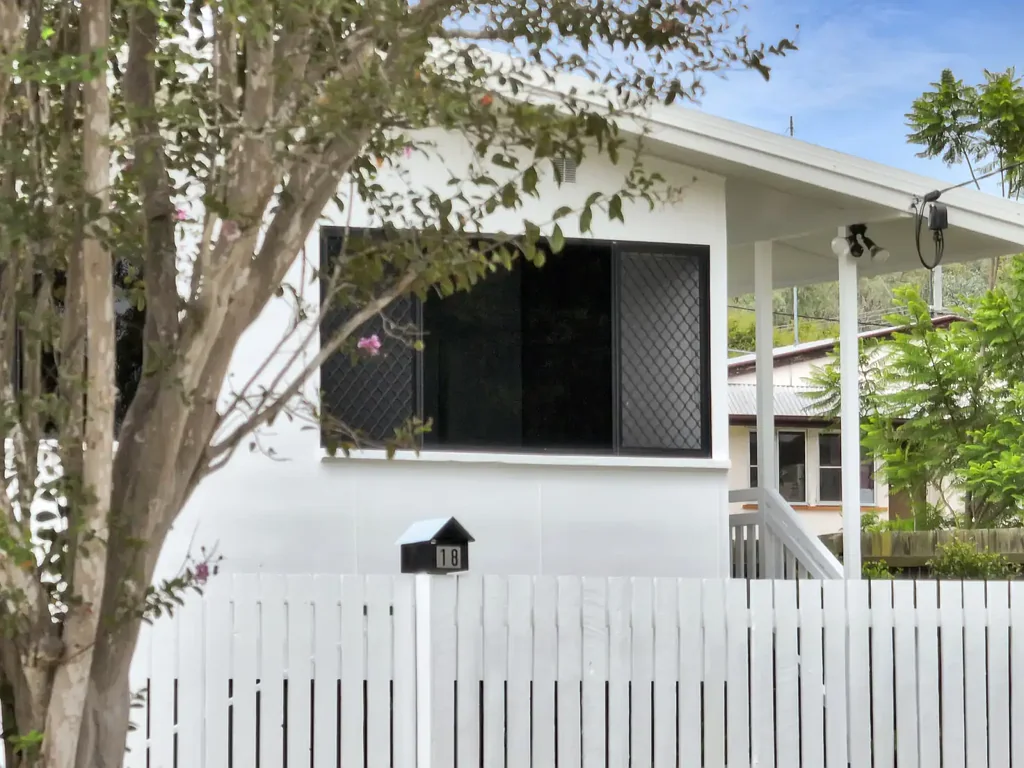18 Short Street, Esk, QLD 4312