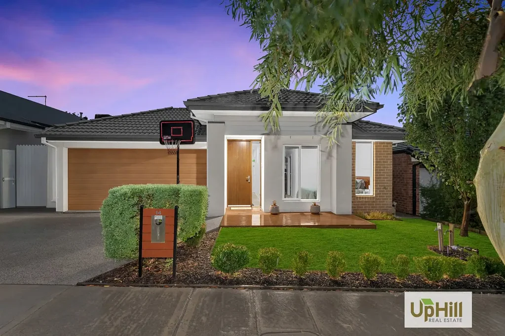 14 Basalt Drive, Clyde North, VIC 3978