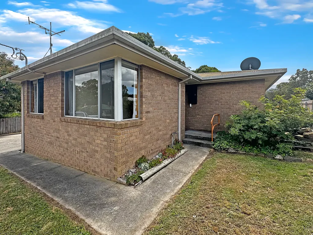 St Marys 4 Bedroom Large Family Home - Great Price