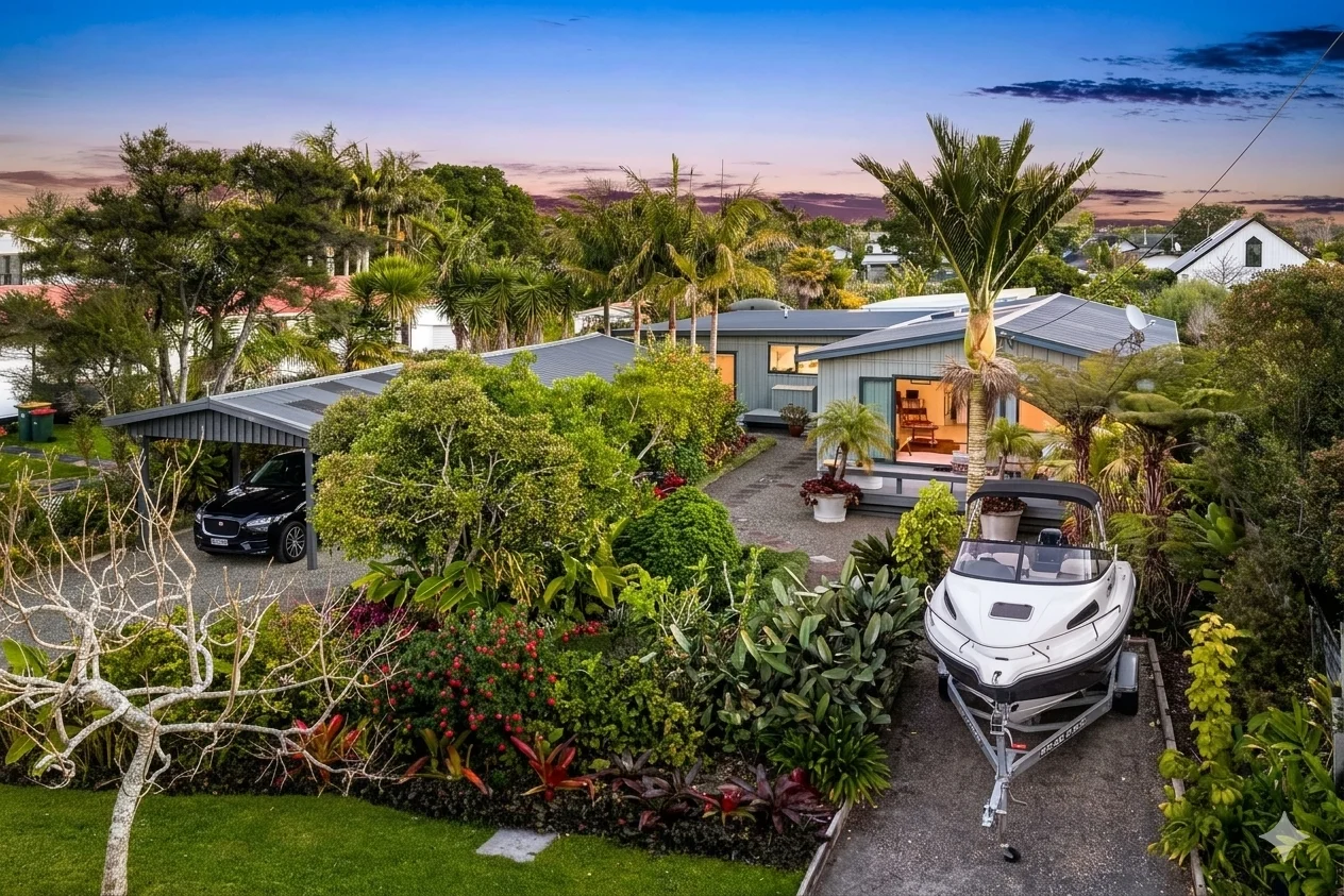 13 Harbour View Road, Point Wells