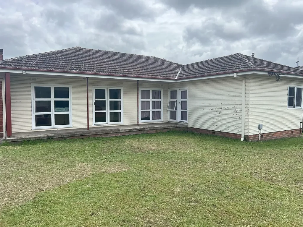 FOUR BEDDER FOR RENT