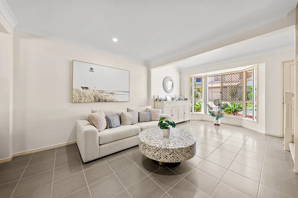 Kuraby 3房 精美翻新联排别墅，带卓越户外娱乐区！ Beautifully Renovated Townhouse with Exceptional Outdoor Entertaining!