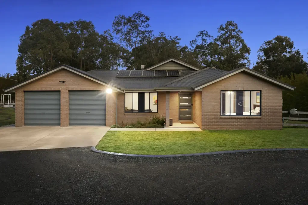 Gowrie 5房  ACREAGE STYLE LIVING WITH A POOLSIDE FAMILY LIFESTYLE!