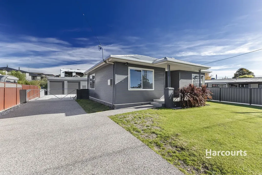 19 Murchison Highway, Somerset, TAS 7322