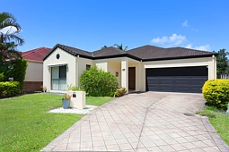 22 Imperia Crescent, Varsity Lakes