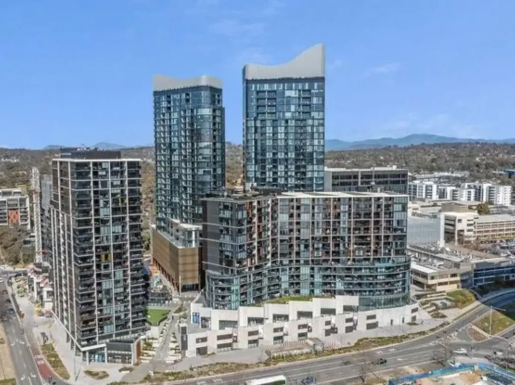 Chic and Spacious 1 Bedroom Apartment