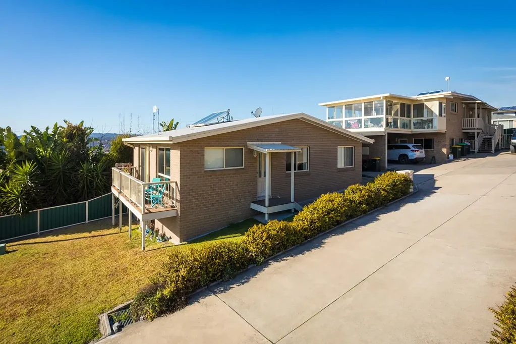 18 Pitt Street, South Pambula, NSW 2549