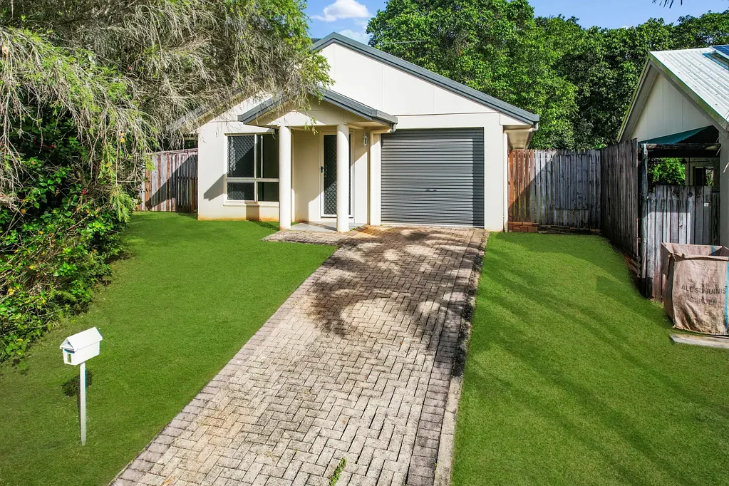 1 TRADEWINDS CLOSE, Redlynch, QLD 4870