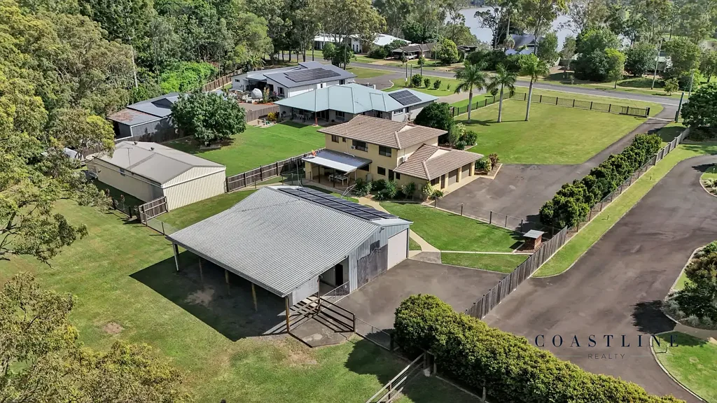 Branyan 4 Bedroom IDEALLY SUITED FOR THE HORSE OR WATER SPORTS ENTHUSIAST