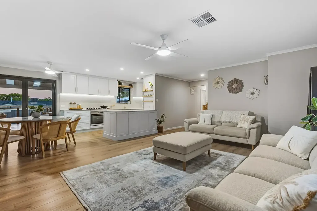 Morphett Vale 3房  -Under contract-