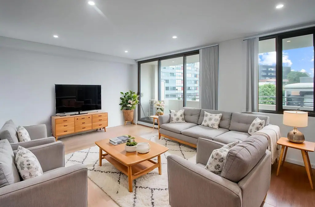 Gladesville 1Moenga Convenient Living in the Heart of Gladesville