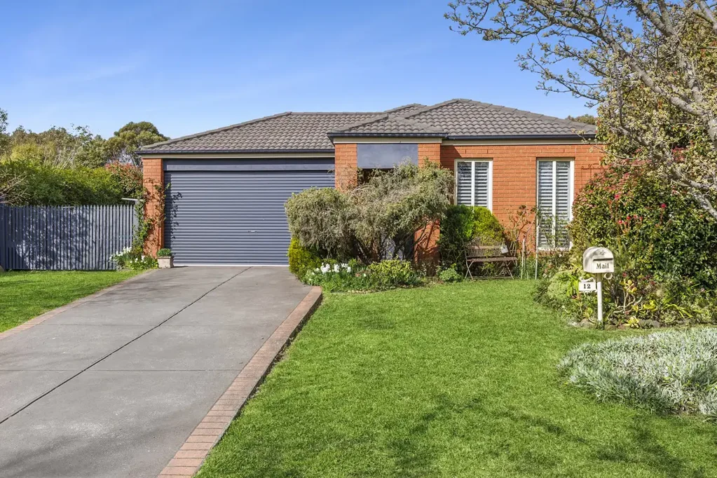 New Gisborne 3ਬੈੱਡਰੂਮ Sun-Filled Family Haven in the Heart of New Gisborne