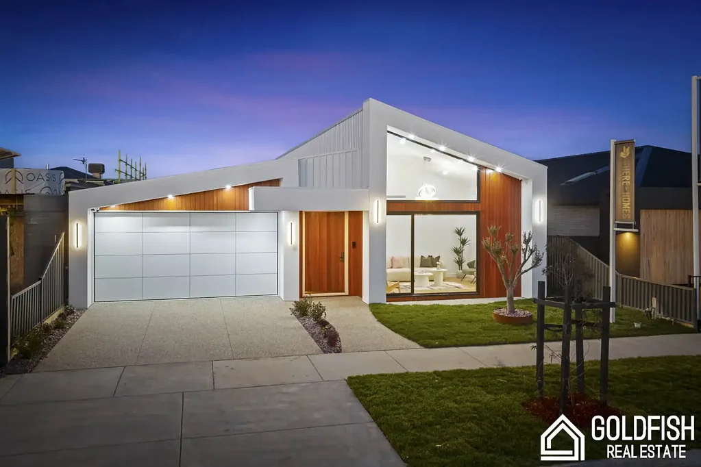 Lucas 4ห้องนอน 4-Bedroom Luxury Display Home in Lucas | For Sale!!!!