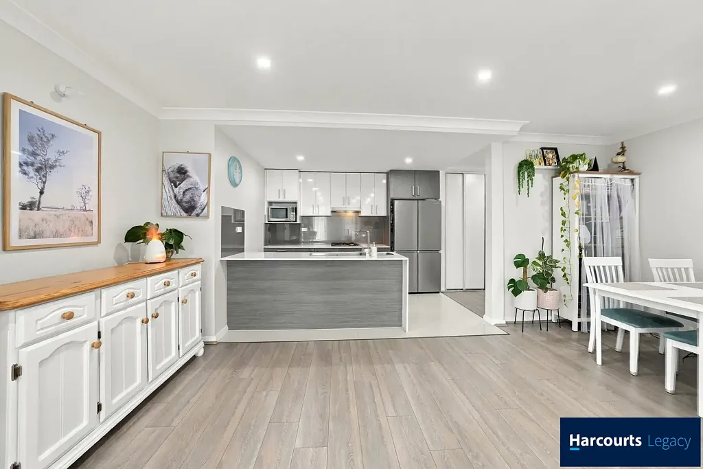 Toongabbie 3બેડરૂમ Spacious Apartment with Modern Comfort & Exceptional Convenience!