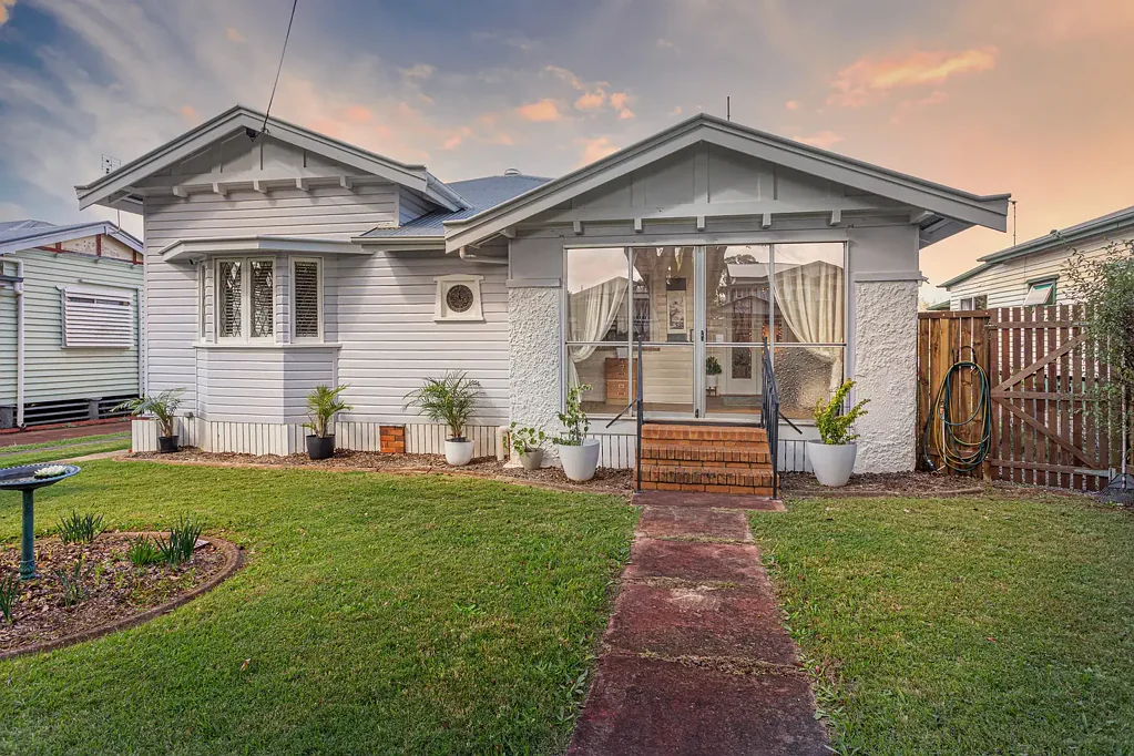 30A Anzac Avenue, Newtown, QLD 4350