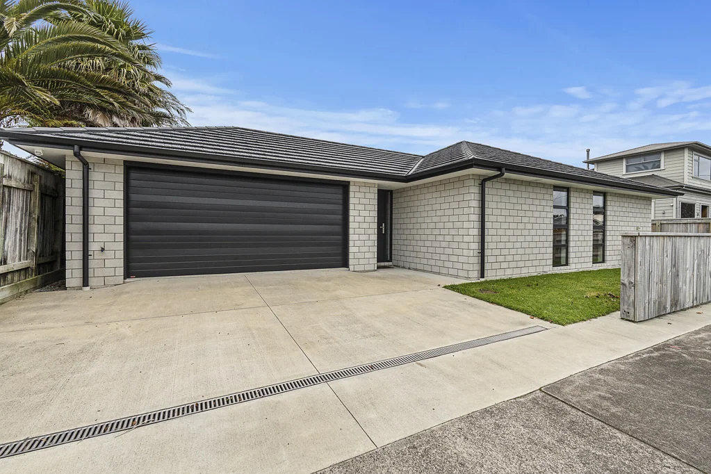 Westown 3房  Modern, Easy-Care Living Near Taranaki Base Hospital