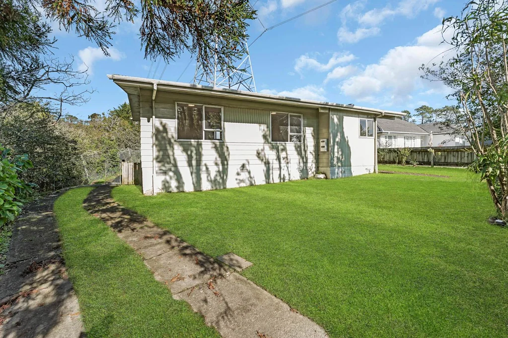 118 Bolton Street, Blockhouse Bay, Auckland City, Auckland