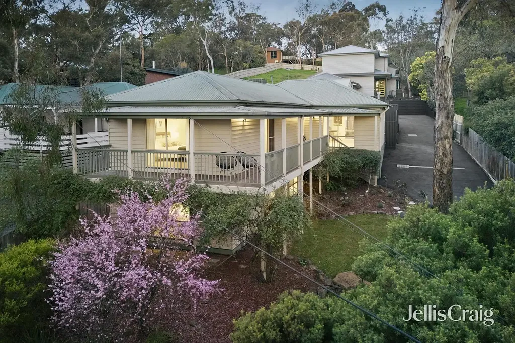 1/10 Sheffield Street, Eltham, VIC 3095