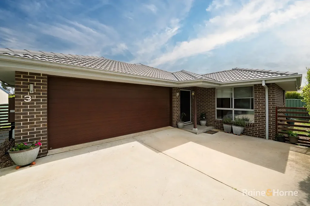 3A Netherton Park Avenue, Armidale, NSW 2350