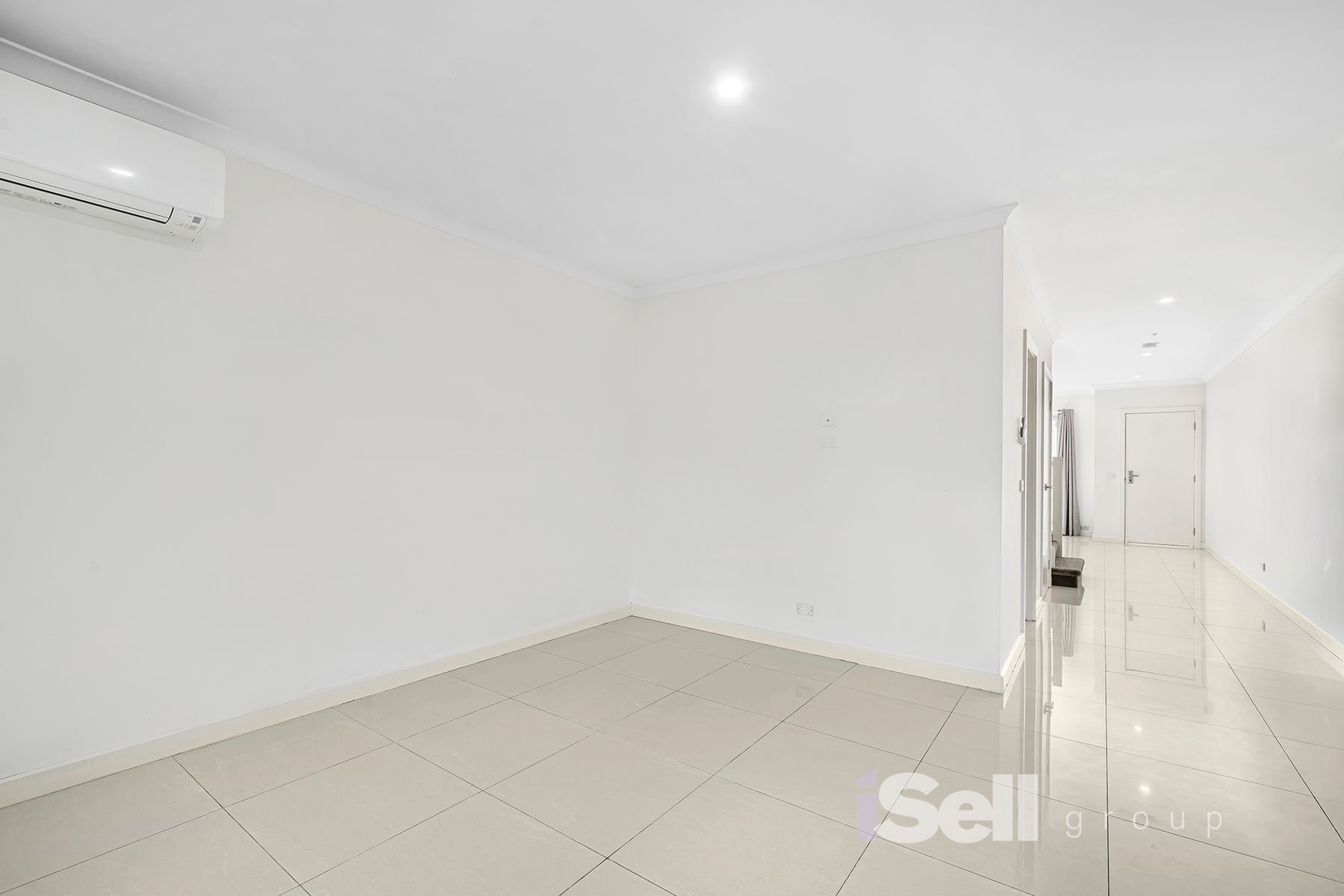 2B MCNAB CT, DANDENONG VIC 3175, 0 chambres, 0 salles de bain, Townhouse