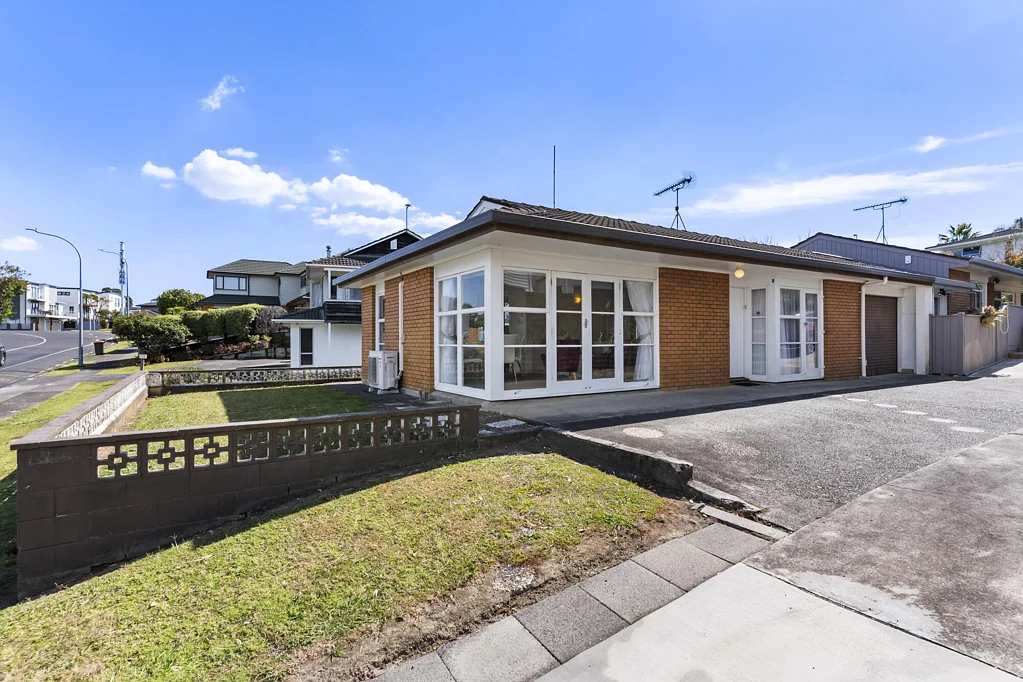 2/139 Clovelly Road, Bucklands Beach, Manukau City, Auckland