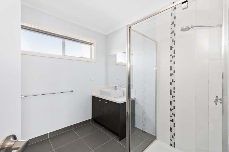 15 WITTIG WAY, GOLDEN POINT VIC 3350, 0 Kuwarto, 0 Banyo, Townhouse