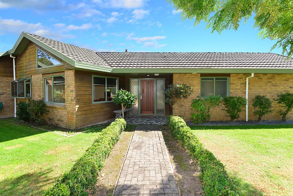 54 Russell Road, Wainui, Auckland - Rodney, 3 ਕਮਰੇ, 2 ਬਾਥਰੂਮ