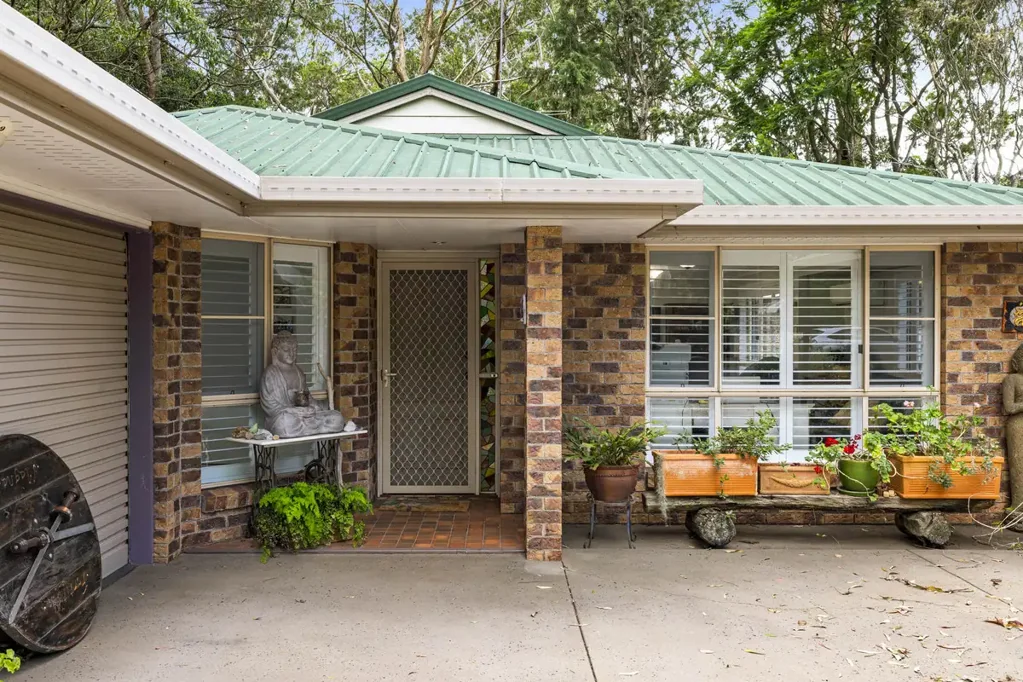 10 Merrol Street, Highfields, QLD 4352