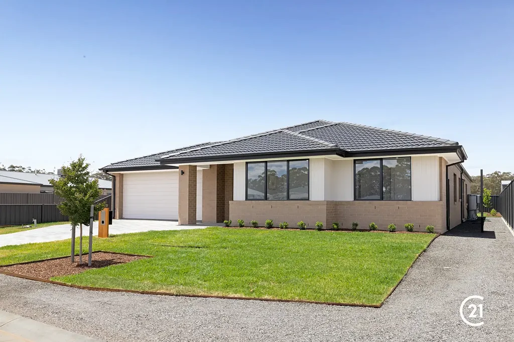 8 Princes Way, Moama, NSW 2731