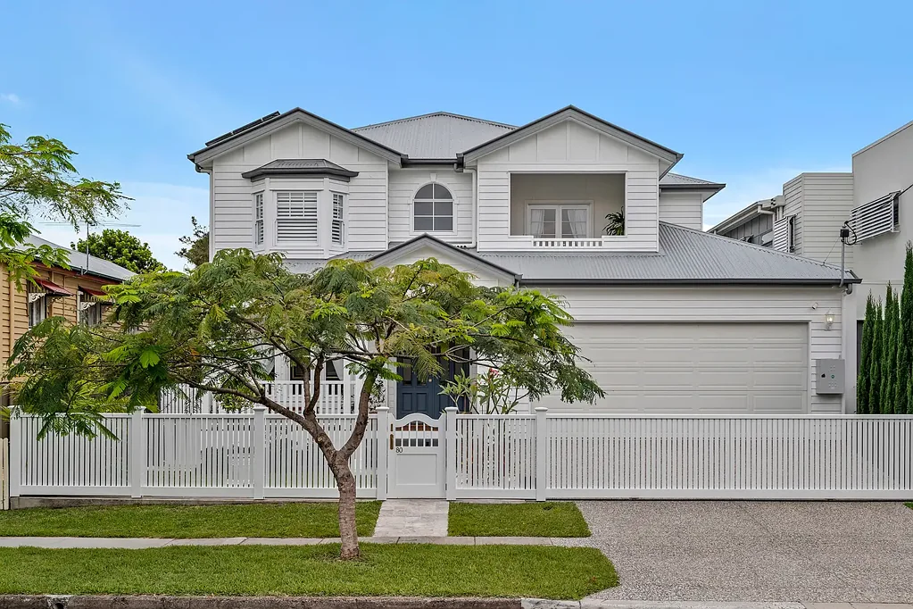 Bulimba 5બેડરૂમ Exceptional new family residence