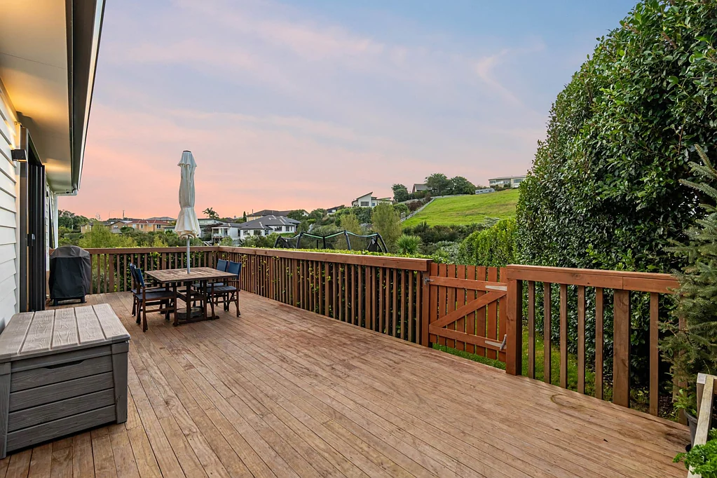 Orewa 4Moenga How Low Will the Owners Go