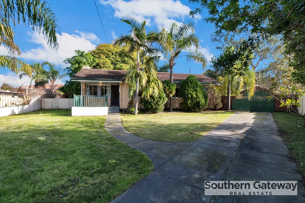 6 Cowell Place, Calista, WA 6167