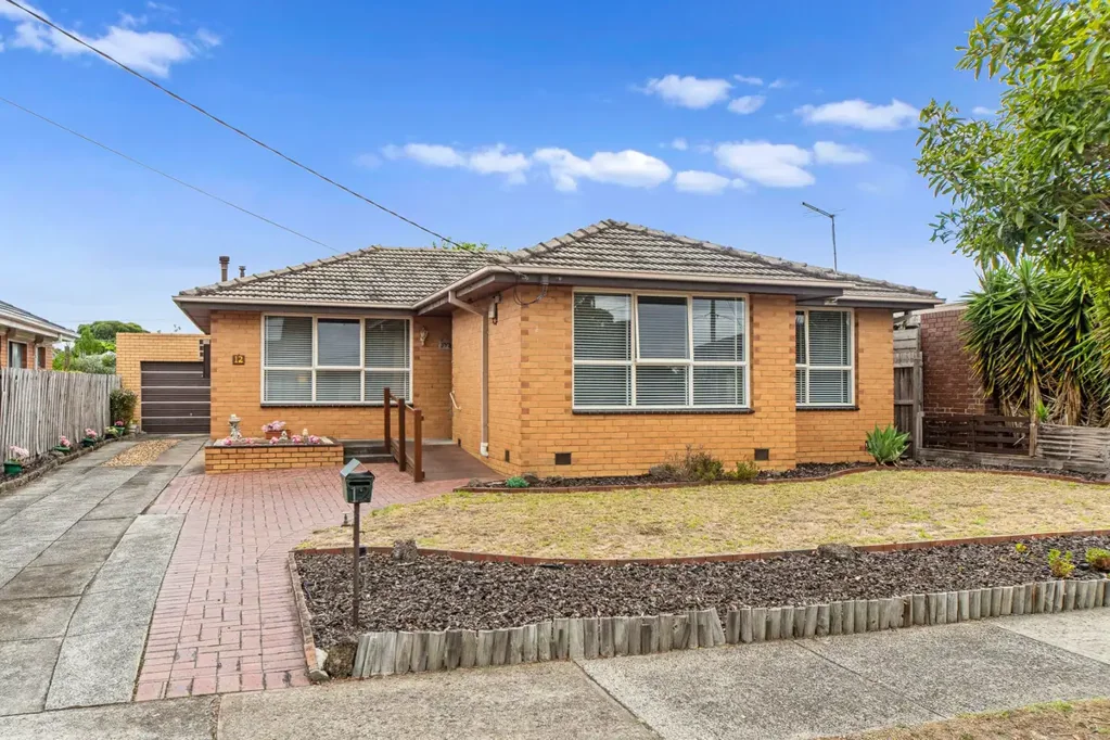 12 Selsey Street, Seaford, VIC 3198