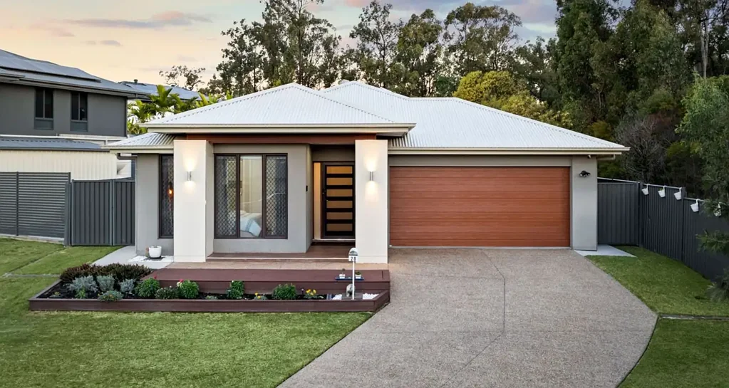 28 Messmate Place, Spring Mountain, QLD 4300
