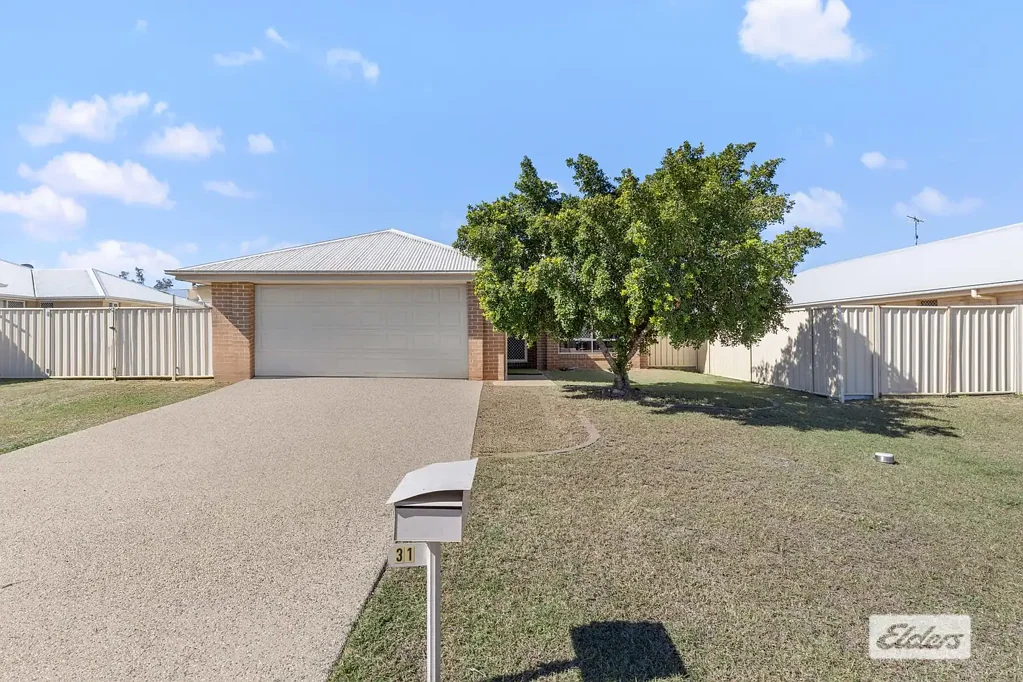 31 Lakeside Drive, Emerald, QLD 4720