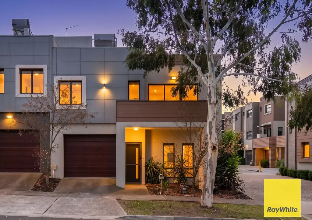 Mernda 2Kwarto Modern Living, Perfect Layout - Your Stylish Sanctuary in Mernda!
