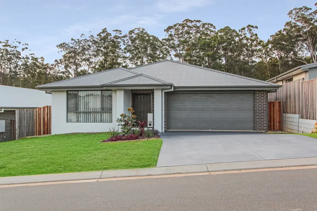 Spacious Family Home!!