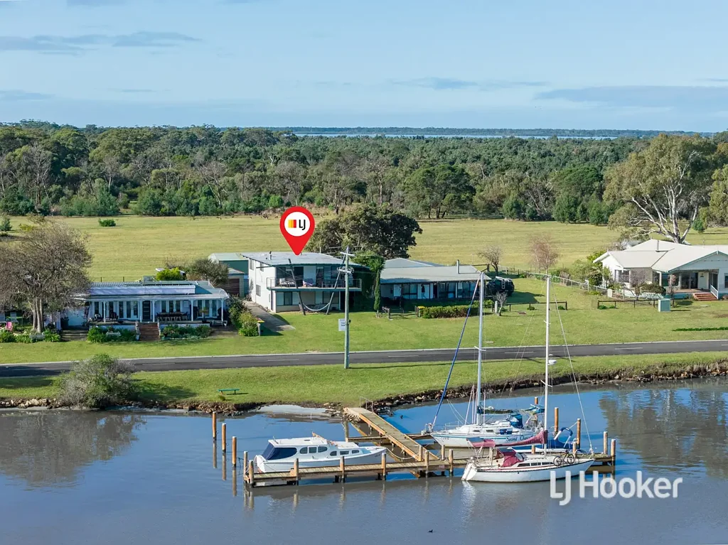 Raymond Island 4房  ABSOLUTE WATERFRONT RESERVE LIVING WITH JETTY BERTH