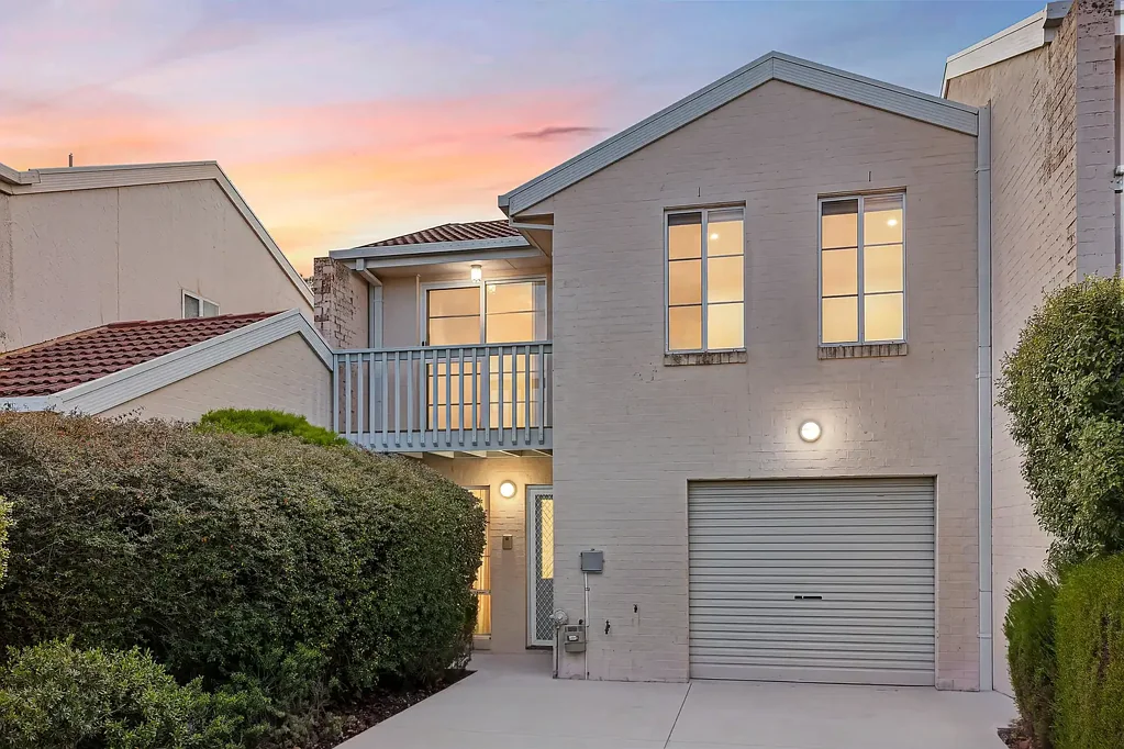 Amaroo 3Moenga Easy-Care Living in a Boutique Complex