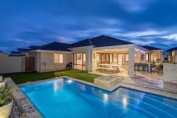 8 Dotterel Green, Jindalee